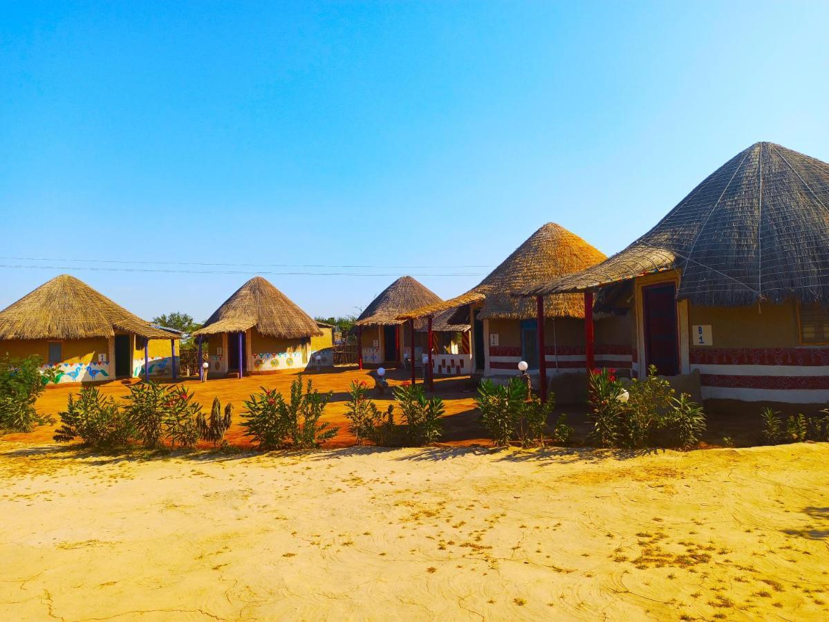 Bherandiāla Kutir Craft Village Resort מראה חיצוני תמונה