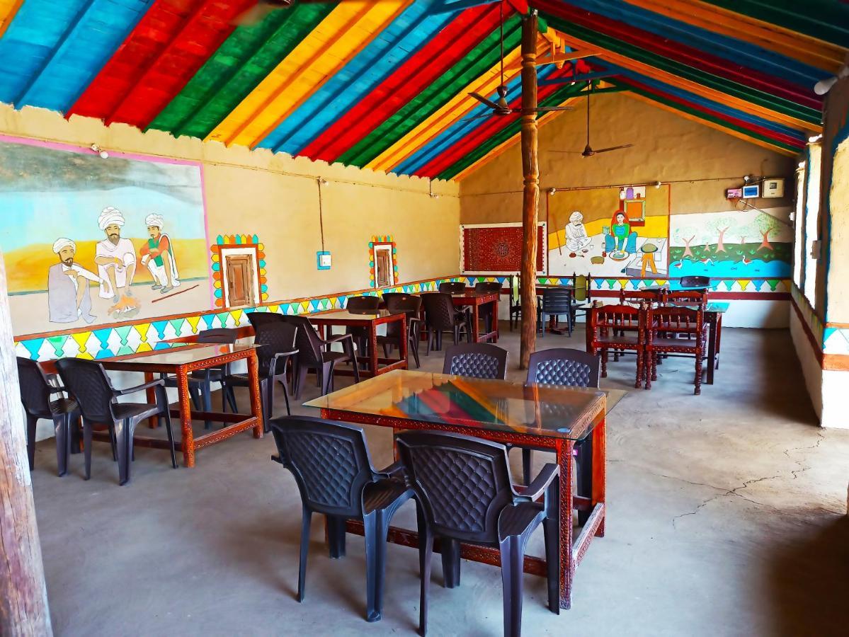 Bherandiāla Kutir Craft Village Resort מראה חיצוני תמונה
