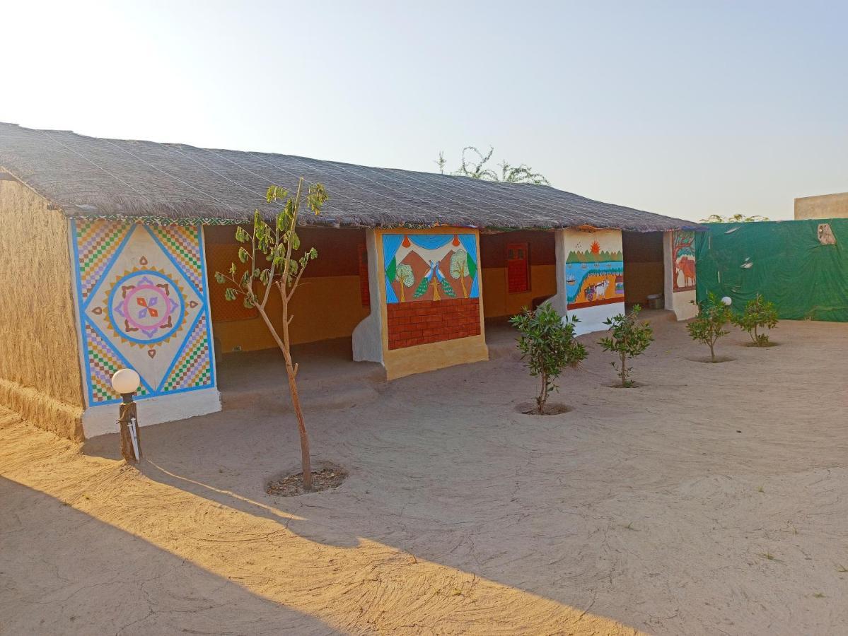Bherandiāla Kutir Craft Village Resort מראה חיצוני תמונה