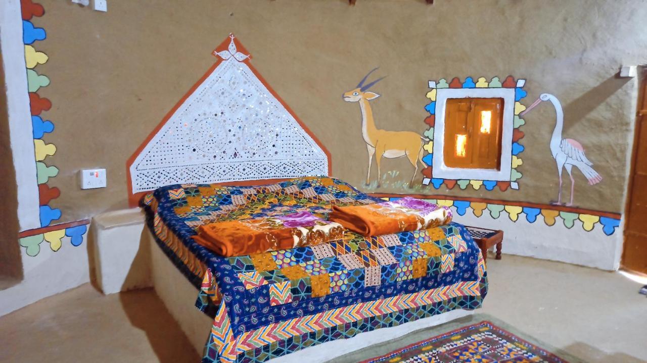 Bherandiāla Kutir Craft Village Resort מראה חיצוני תמונה