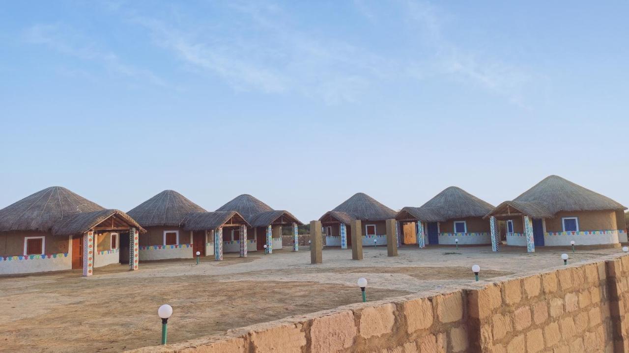 Bherandiāla Kutir Craft Village Resort מראה חיצוני תמונה