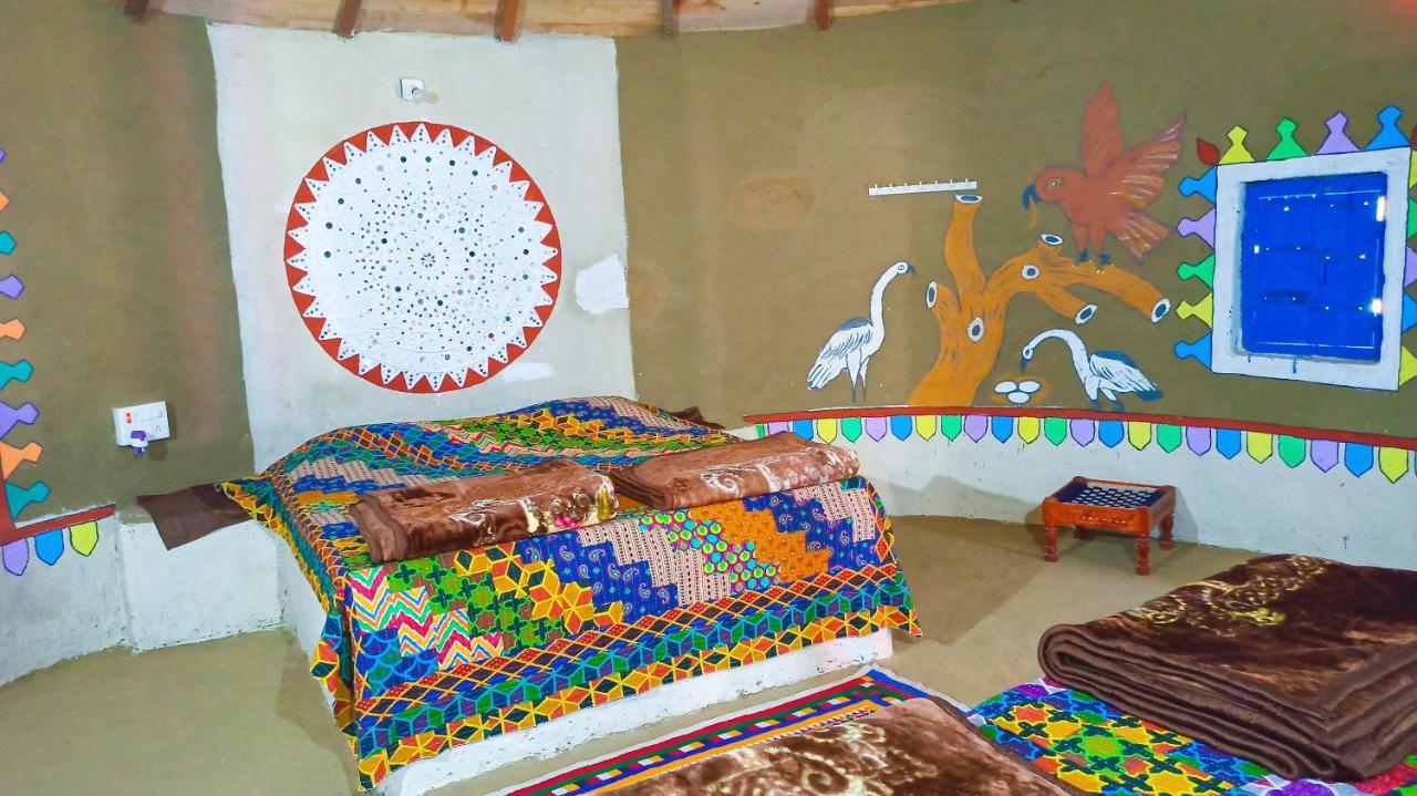 Bherandiāla Kutir Craft Village Resort מראה חיצוני תמונה