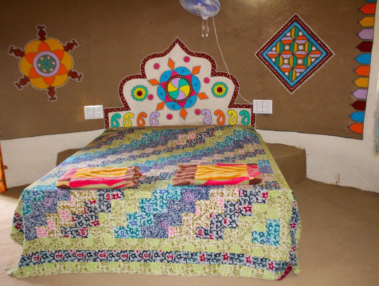 Bherandiāla Kutir Craft Village Resort מראה חיצוני תמונה