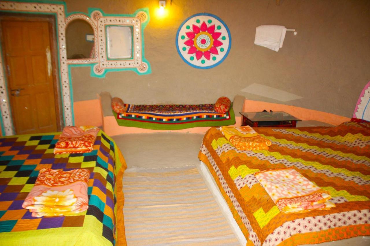 Bherandiāla Kutir Craft Village Resort מראה חיצוני תמונה