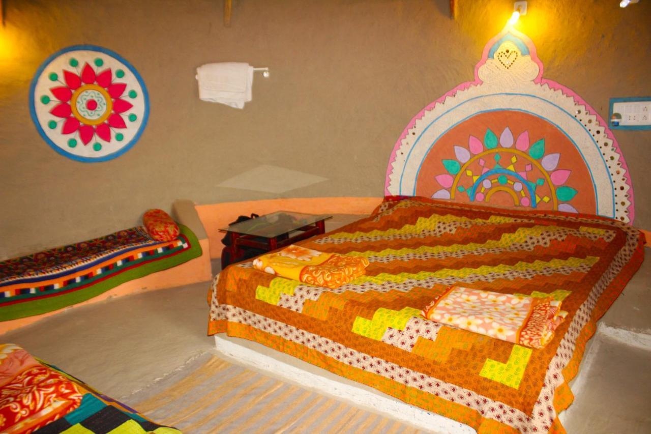 Bherandiāla Kutir Craft Village Resort מראה חיצוני תמונה