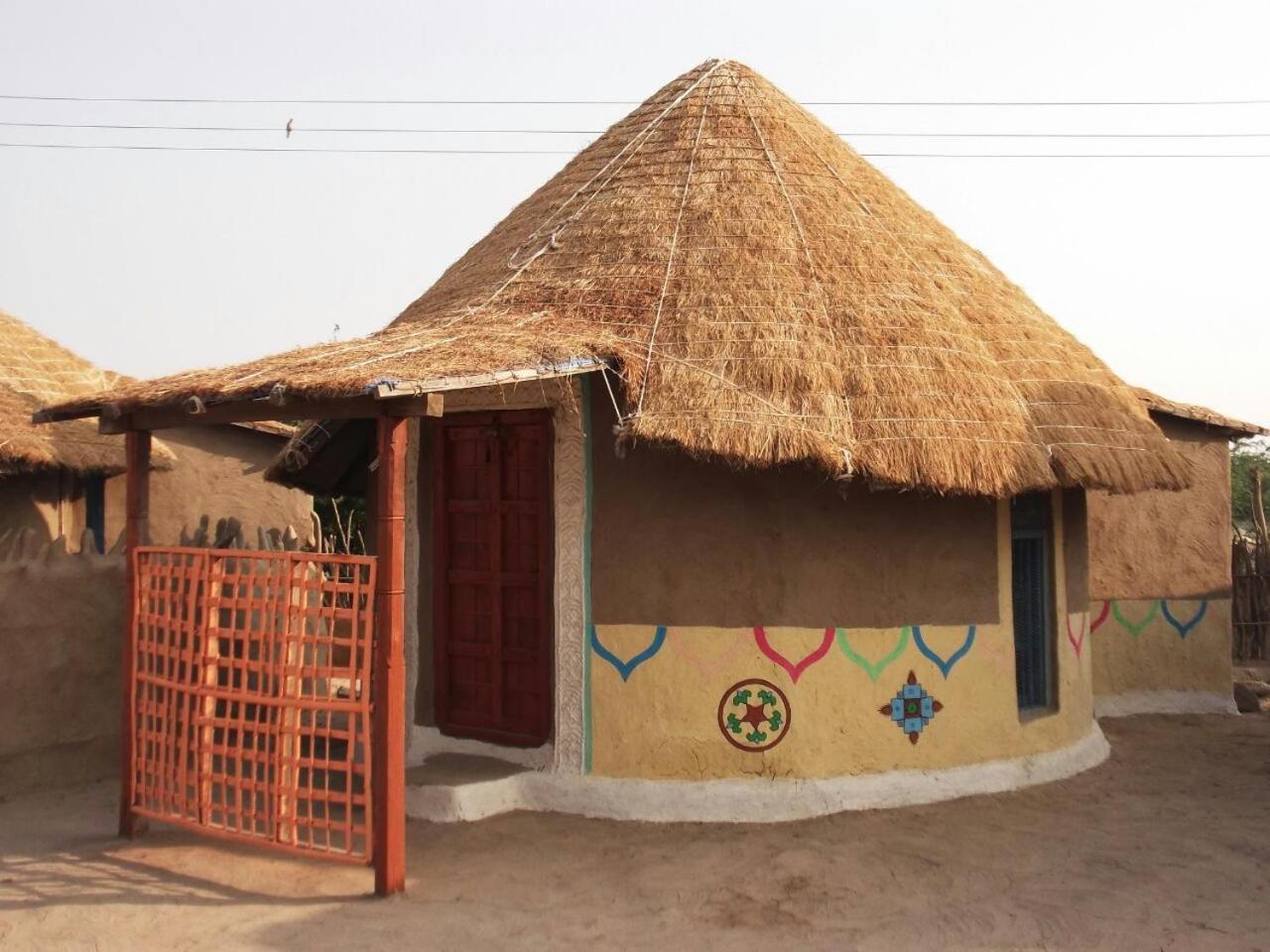 Bherandiāla Kutir Craft Village Resort מראה חיצוני תמונה