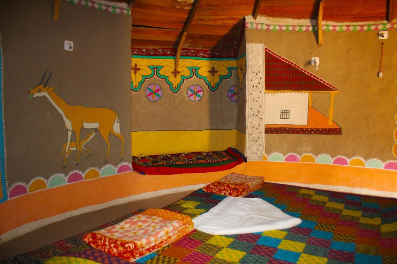 Bherandiāla Kutir Craft Village Resort מראה חיצוני תמונה