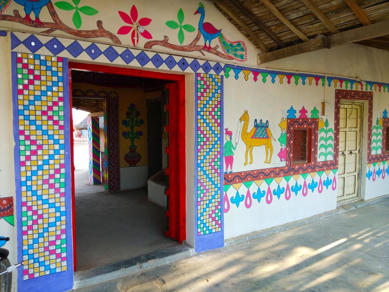 Bherandiāla Kutir Craft Village Resort מראה חיצוני תמונה