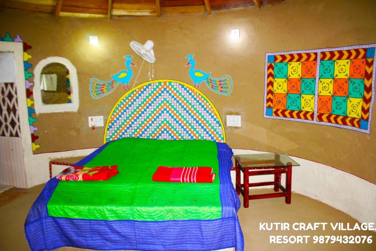 Bherandiāla Kutir Craft Village Resort מראה חיצוני תמונה